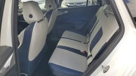 2025 Volkswagen ID.4 1V2VRPE83SC004272