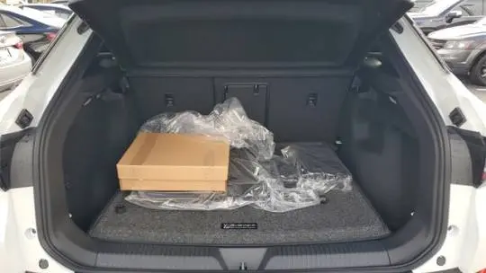 2025 Volkswagen ID.4 1V2VRPE83SC004272