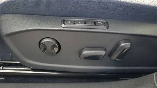 2025 Volkswagen ID.4 1V2VRPE83SC004272