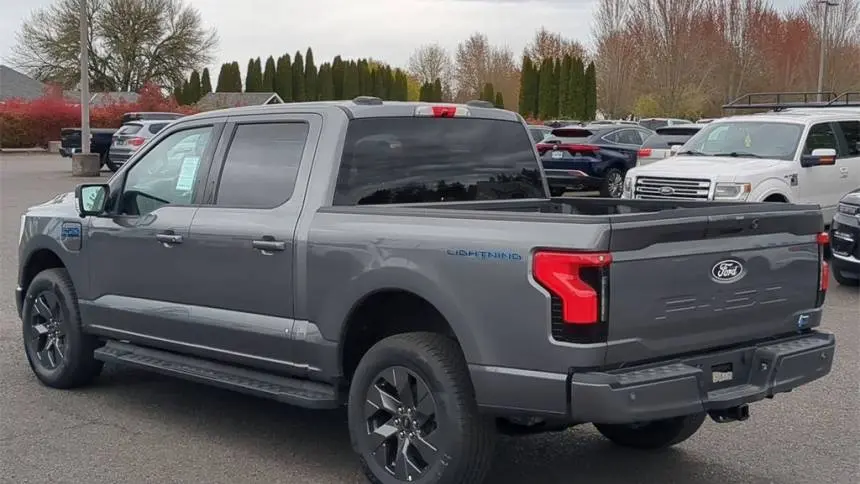 2025 Ford F-150 Lightning 1FT6W3L76SWG00444