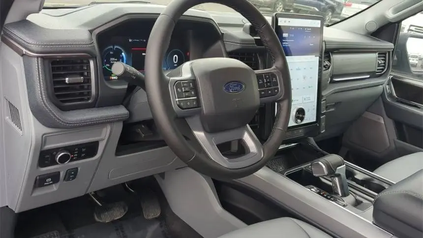 2025 Ford F-150 Lightning 1FT6W3L76SWG00444
