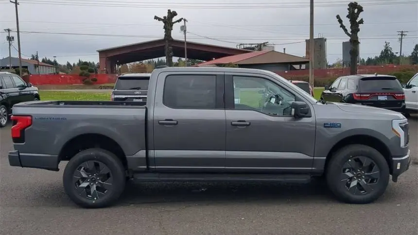 2025 Ford F-150 Lightning 1FT6W3L76SWG00444