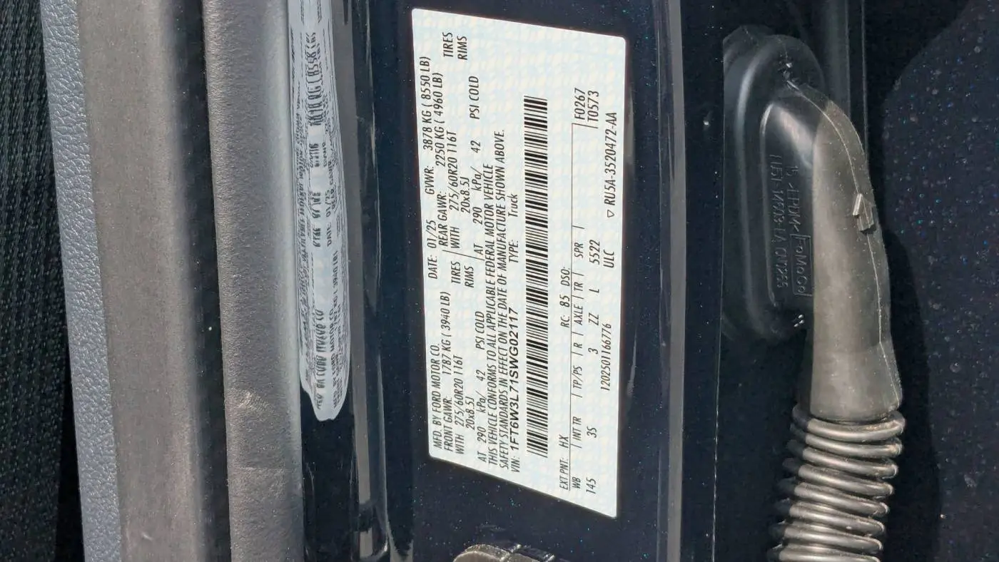2025 Ford F-150 Lightning 1FT6W3L71SWG02117