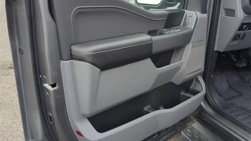 2025 Ford F-150 Lightning 1FT6W3L76SWG00444