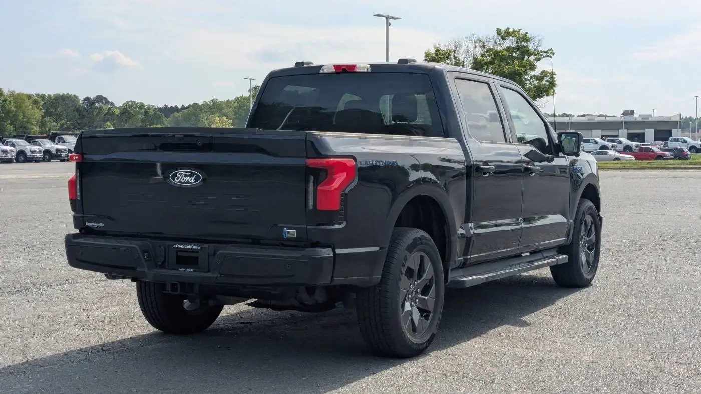 2025 Ford F-150 Lightning 1FT6W3L71SWG02117