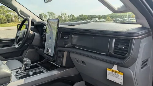 2025 Ford F-150 Lightning 1FT6W3L71SWG02117