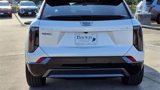 2025 Cadillac OPTIQ 3GYK3GMR2SS149341