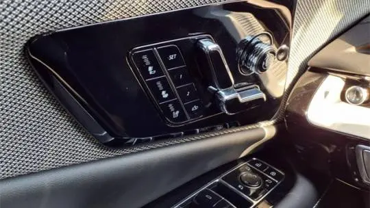 2025 Cadillac OPTIQ 3GYK3GMR2SS149341