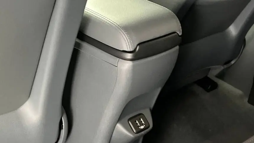 2018 Chevrolet Bolt 1G1FX6S08J4137843