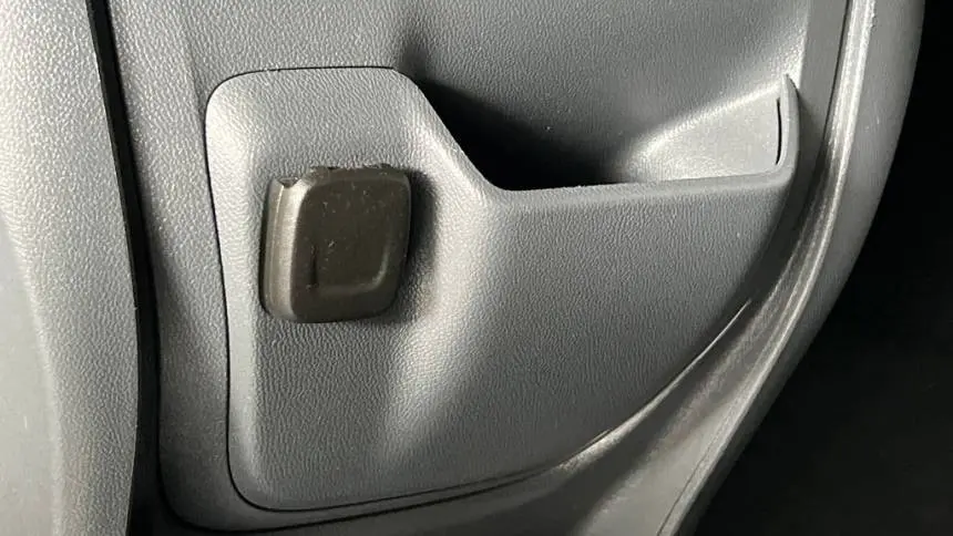 2018 Chevrolet Bolt 1G1FX6S08J4137843