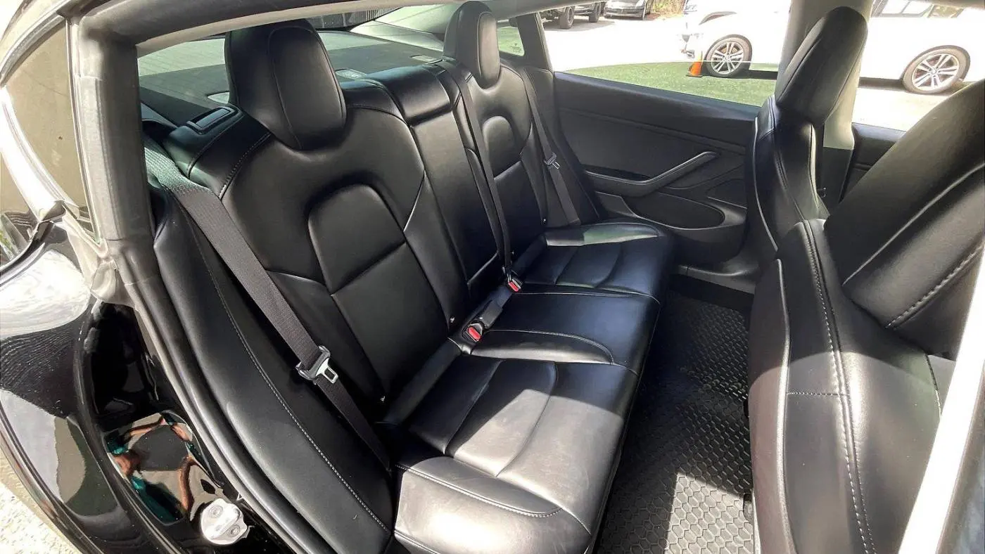 2018 Tesla Model 3 5YJ3E1EB8JF183634