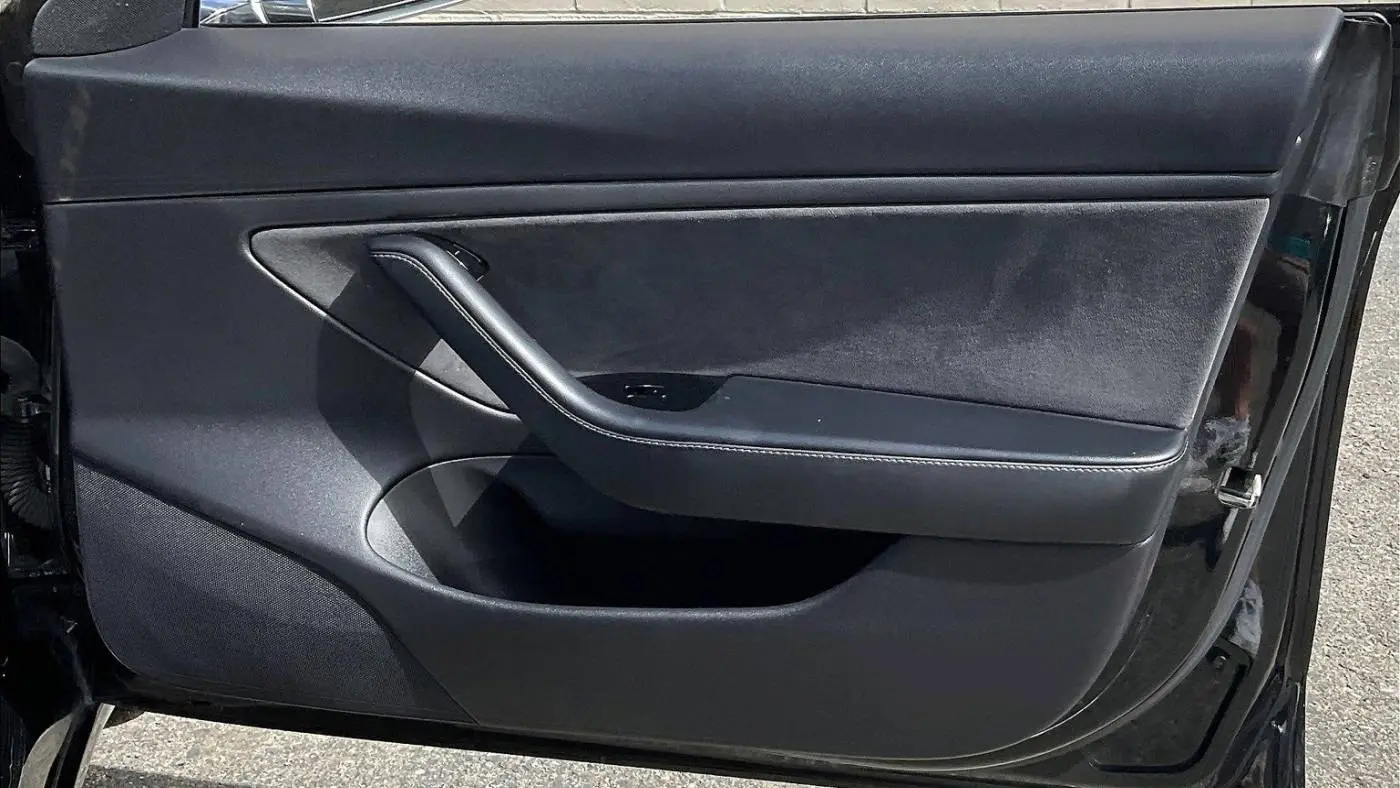 2018 Tesla Model 3 5YJ3E1EB8JF183634