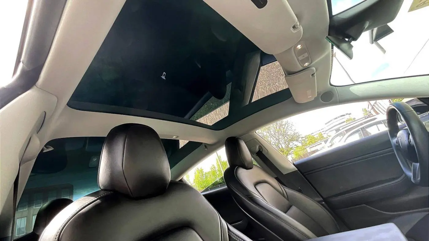 2018 Tesla Model 3 5YJ3E1EB8JF183634