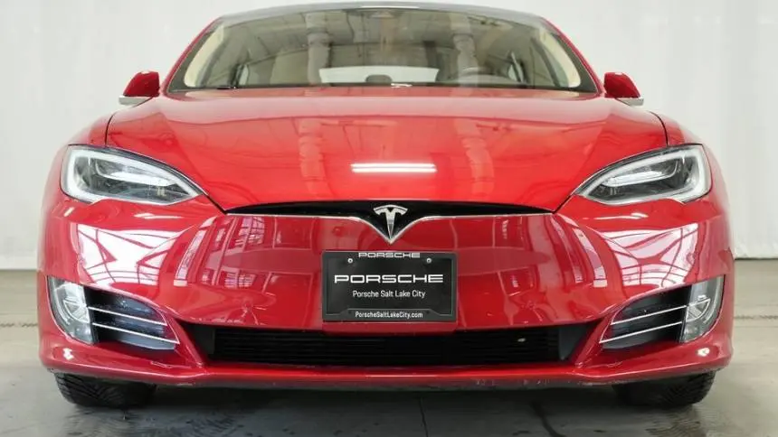 2016 Tesla Model S 5YJSA1E46GF137835