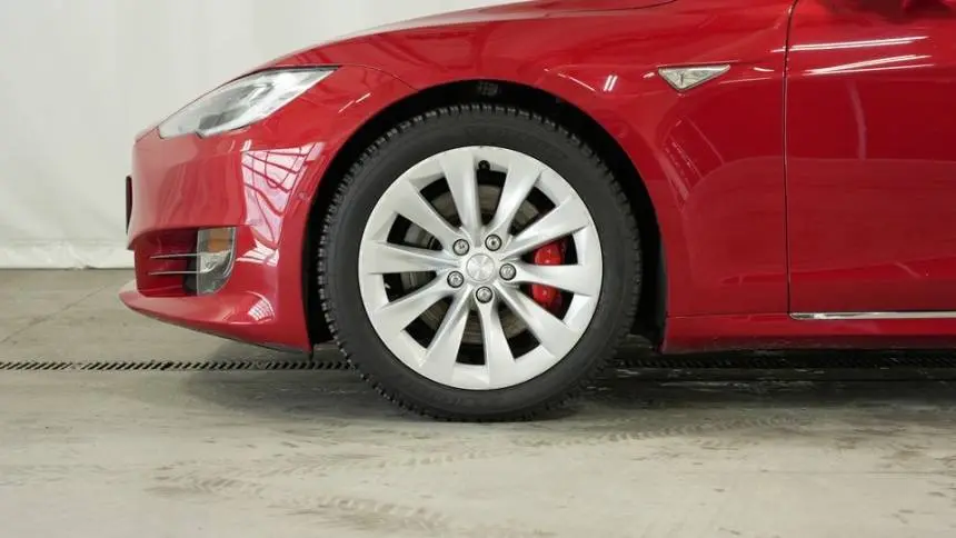 2016 Tesla Model S 5YJSA1E46GF137835
