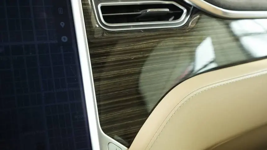 2016 Tesla Model S 5YJSA1E46GF137835