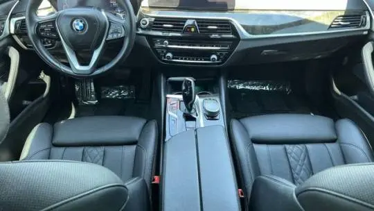 2021 BMW 5 Series WBA13AG01MCF43465