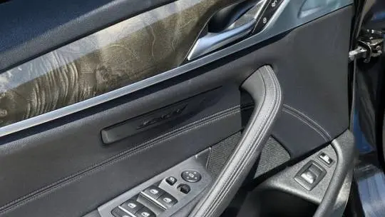 2021 BMW 5 Series WBA13AG01MCF43465