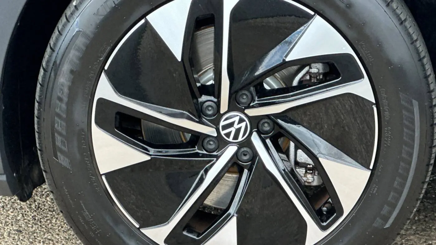 2021 Volkswagen ID.4 WVGRMPE24MP043876