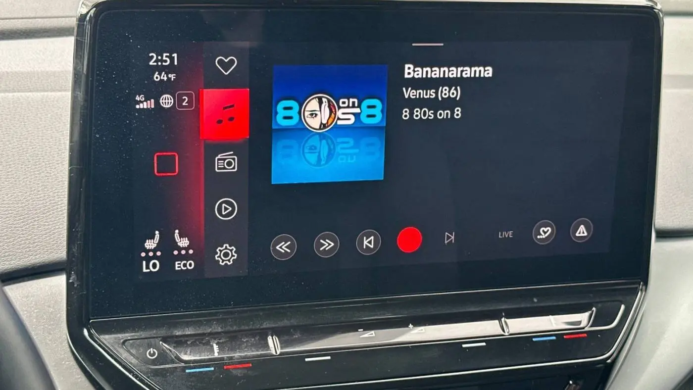2021 Volkswagen ID.4 WVGRMPE24MP043876