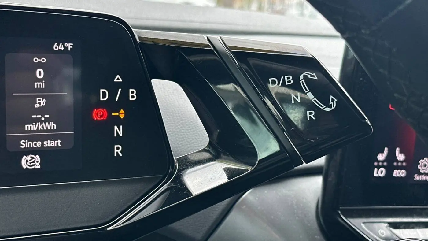 2021 Volkswagen ID.4 WVGRMPE24MP043876