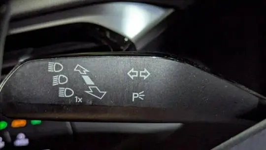 2022 Volkswagen ID.4 WVGTMPE23NP070803