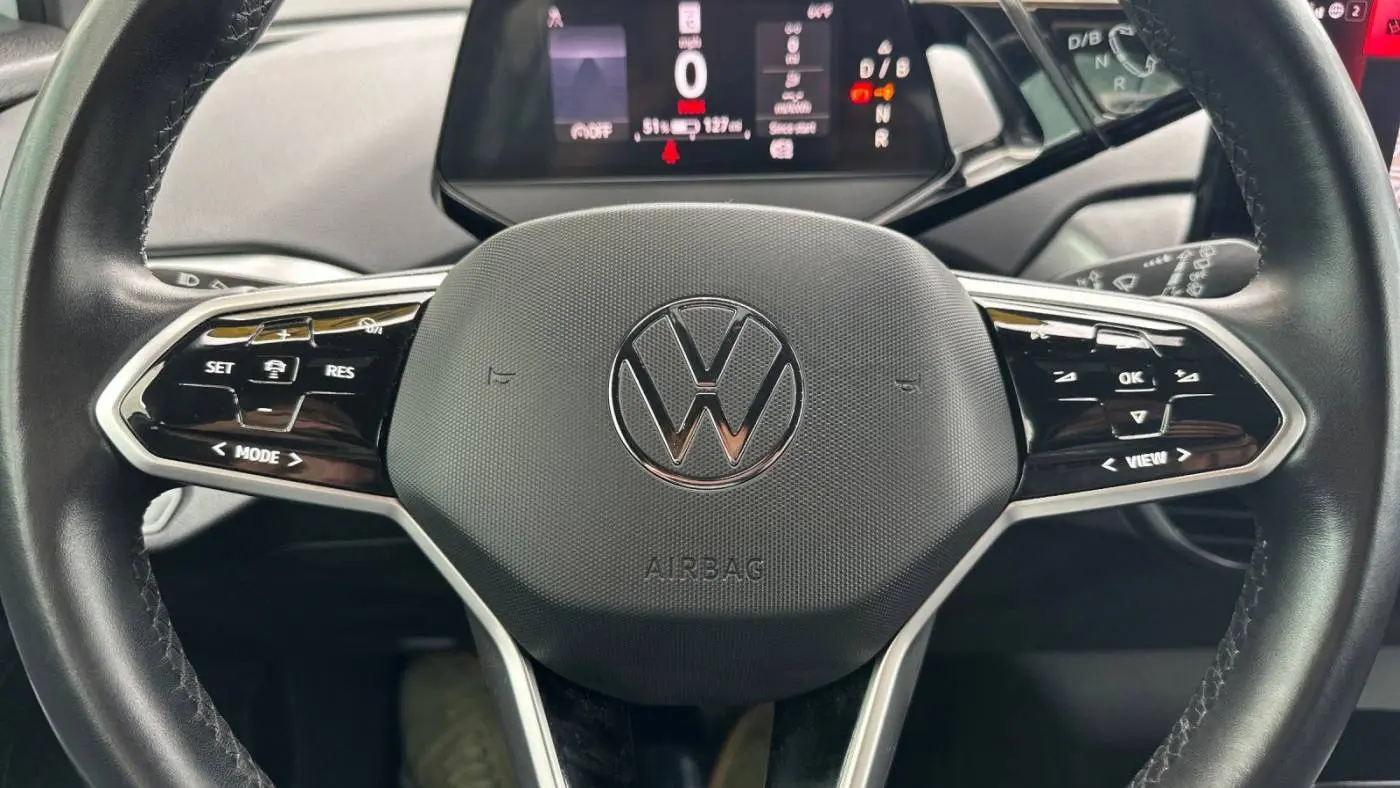 2021 Volkswagen ID.4 WVGRMPE24MP043876