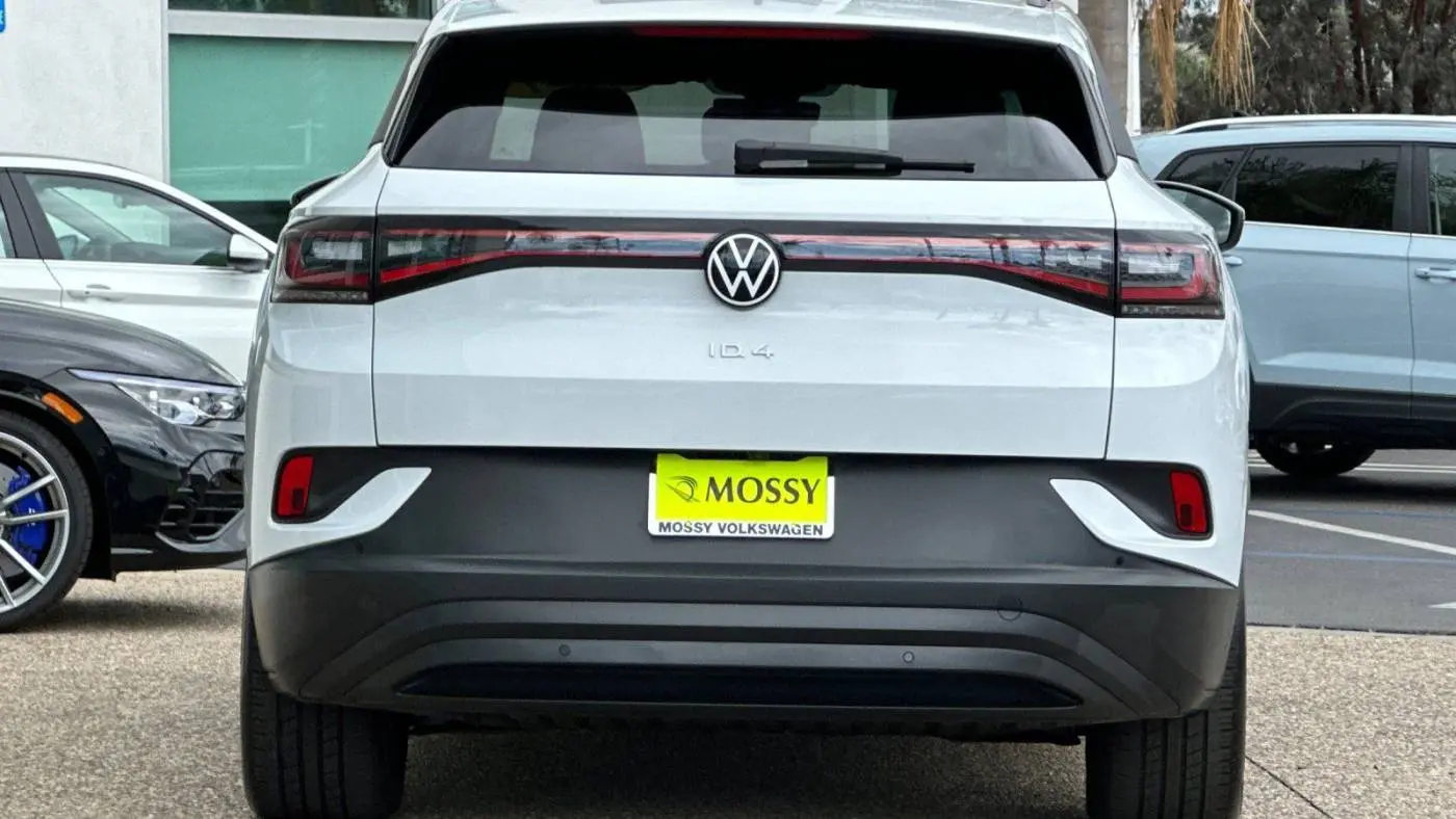 2021 Volkswagen ID.4 WVGRMPE24MP043876