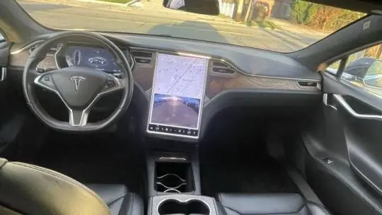 2017 Tesla Model S 5YJSA1E17HF204322