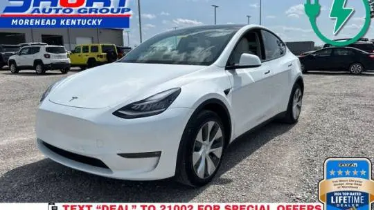 2022 Tesla Model Y 7SAYGDEE6NF439645