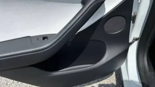2022 Tesla Model Y 7SAYGDEE6NF439645