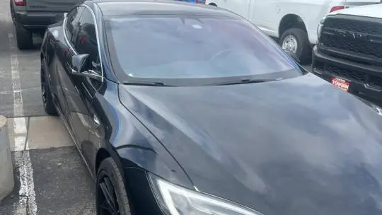 2019 Tesla Model S 5YJSA1E44KF330882