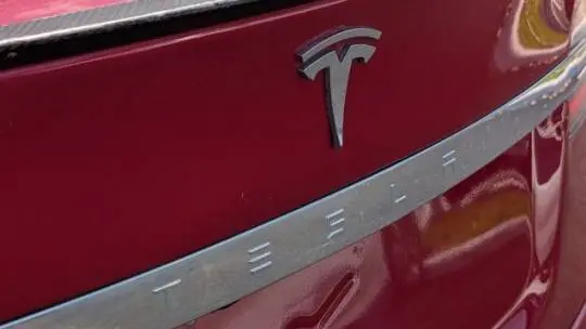2014 Tesla Model S 5YJSA1H22EFP66418