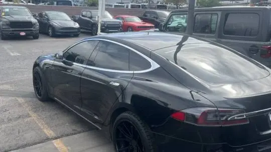 2019 Tesla Model S 5YJSA1E44KF330882