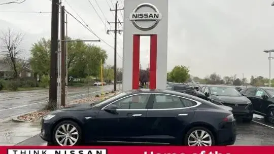 2014 Tesla Model S - Images - 1