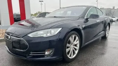2014 Tesla Model S - Images - 2