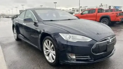 2014 Tesla Model S - Images - 3