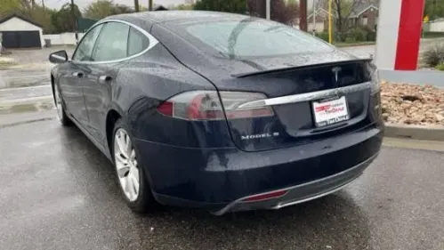 2014 Tesla Model S - Images - 5