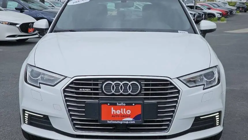 2017 Audi A3 Sportback e-tron WAUUPBFFXHA075795