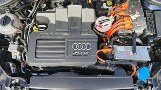 2017 Audi A3 Sportback e-tron WAUTPBFF7HA146754