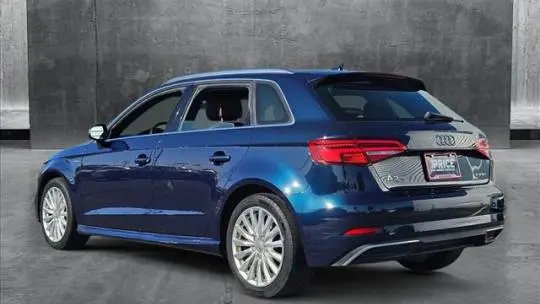 2017 Audi A3 Sportback e-tron WAUTPBFF7HA146754