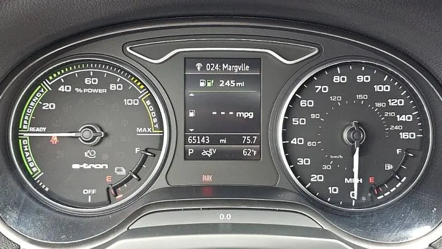 2017 Audi A3 Sportback e-tron WAUUPBFFXHA075795