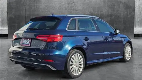 2017 Audi A3 Sportback e-tron WAUTPBFF7HA146754