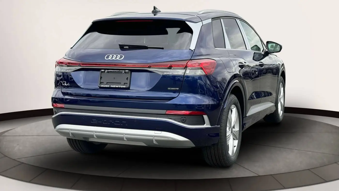 2025 Audi Q4 e-tron WA1KUBFZ4SP016463