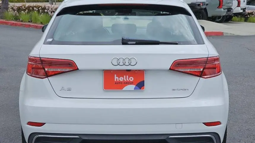 2017 Audi A3 Sportback e-tron WAUUPBFFXHA075795