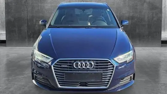 2017 Audi A3 Sportback e-tron WAUTPBFF7HA146754