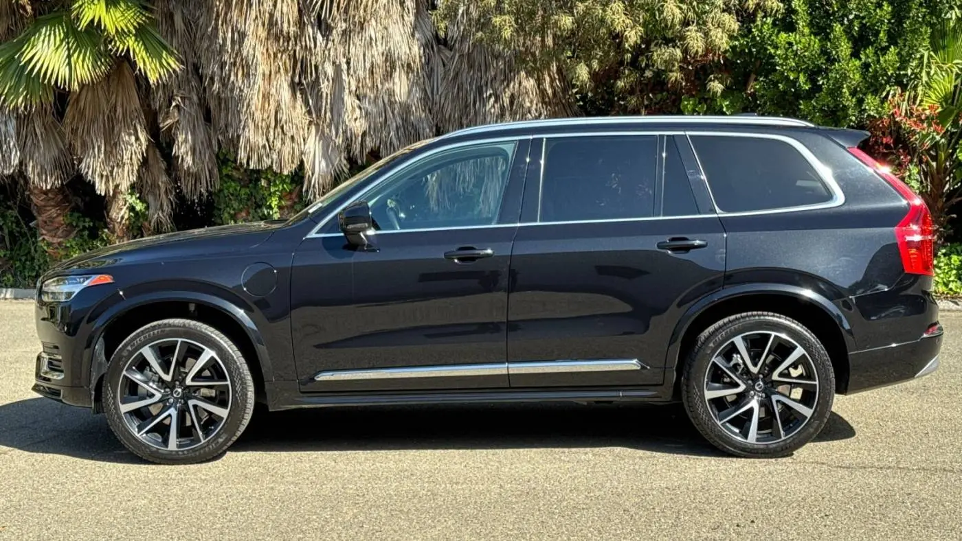 2022 Volvo XC90 YV4H600Z8N1856421