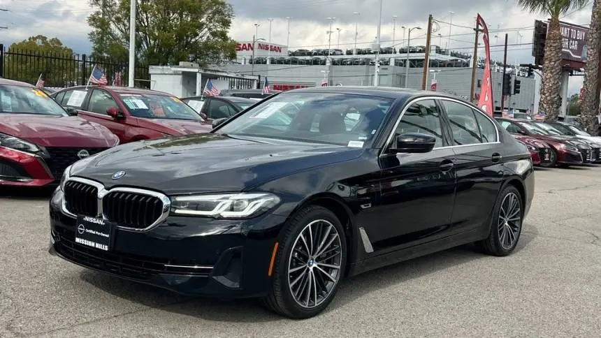 2023 BMW 5 Series WBA13AG02PCL75207