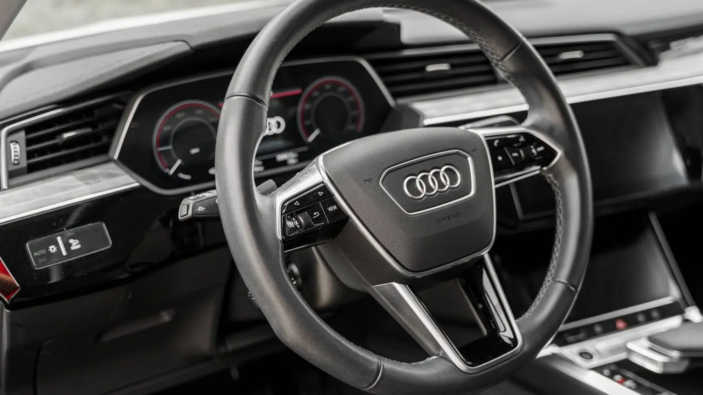 2022 Audi e-tron WA12AAGE7NB032477