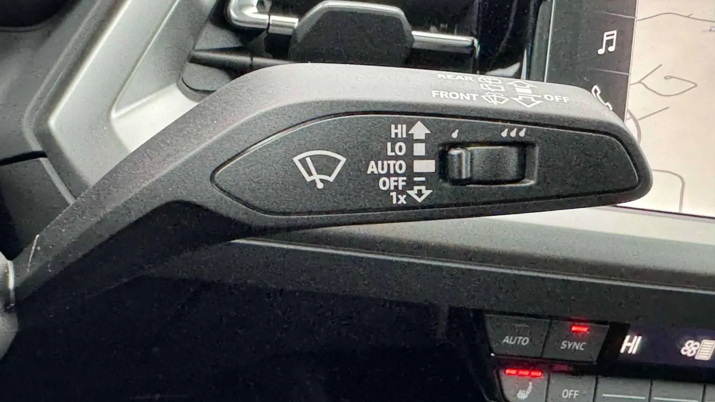 2025 Audi Q4 e-tron WA1KUBFZ4SP016463
